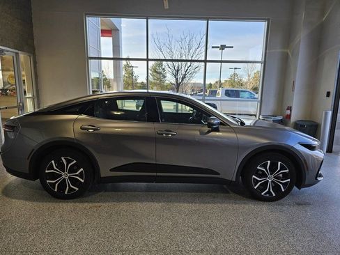 Certified 2023 Toyota Crown XLE image 12