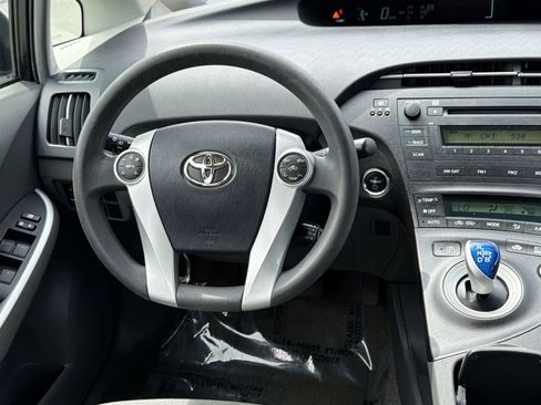 Used 2010 Toyota Prius Two FWD image 22