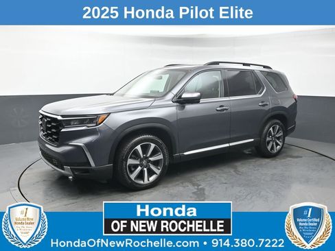 Used 2025 Honda Pilot Elite image 1