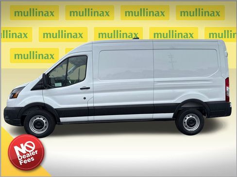 New 2026 Ford Transit 250 148 Medium Roof w/ Load Area Protection Package RWD image 2