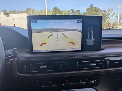 Used 2023 Lincoln Nautilus Reserve image 14