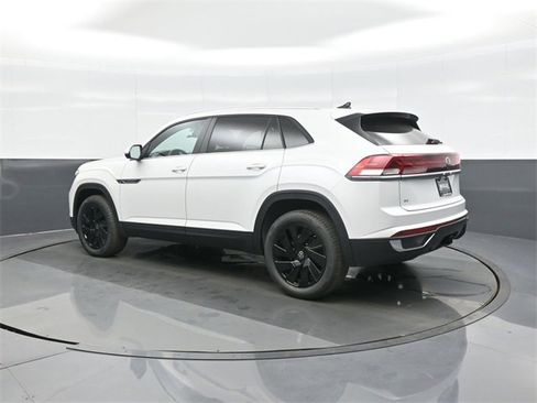 New 2026 Volkswagen Atlas Cross Sport SE image 5
