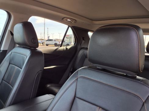 Used 2024 Chevrolet Equinox Premier image 17