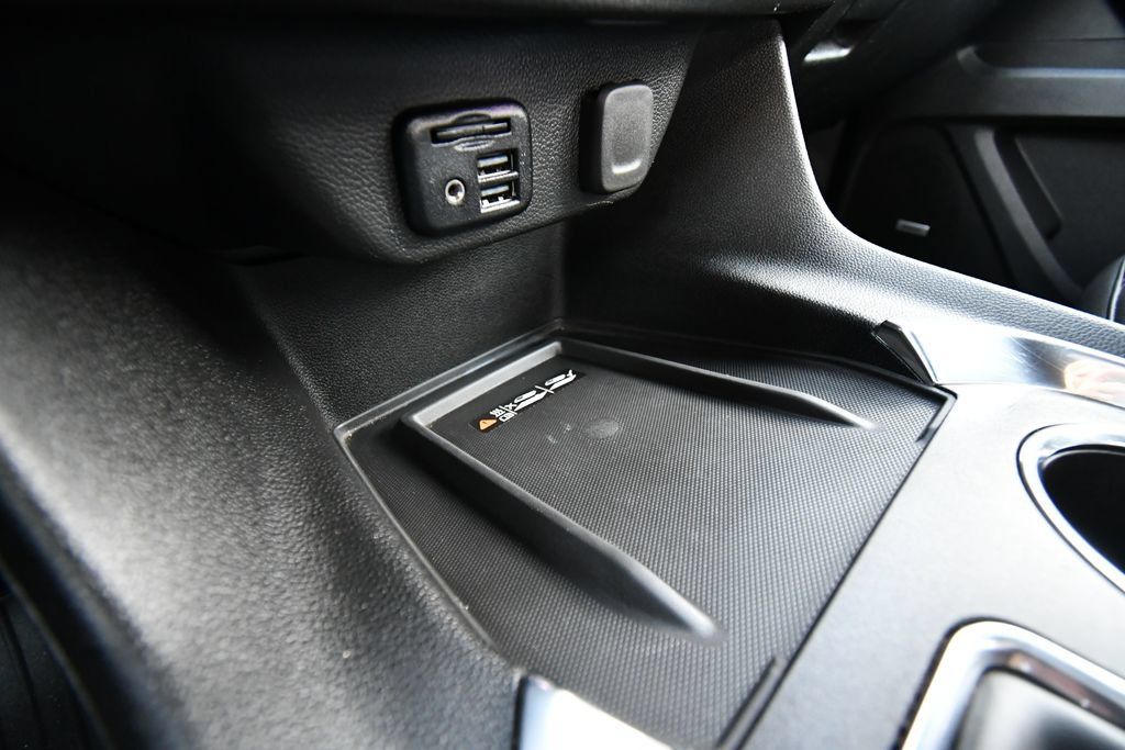 Used 2023 Chevrolet Traverse RS w/ LPO, Floor Liner Package AWD/4WD image 34