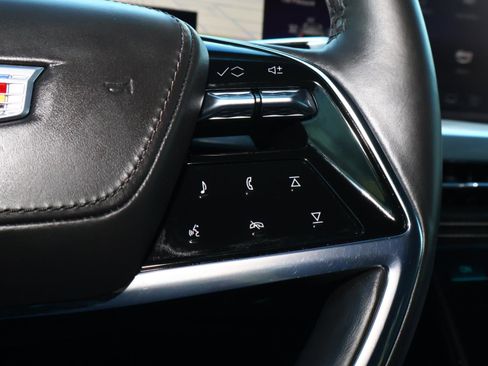 Used 2025 Cadillac Escalade ESV Sport Platinum image 32