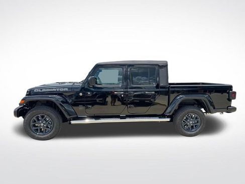 New 2026 Jeep Gladiator Sport AWD/4WD image 5