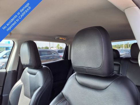 Used 2018 Jeep Compass Latitude w/ Popular Equipment Group AWD/4WD image 19