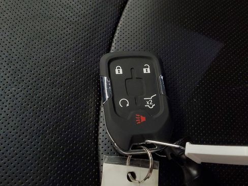 Used 2023 GMC Terrain SLT image 26