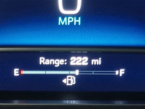 Used 2023 Chevrolet Suburban LT image 17