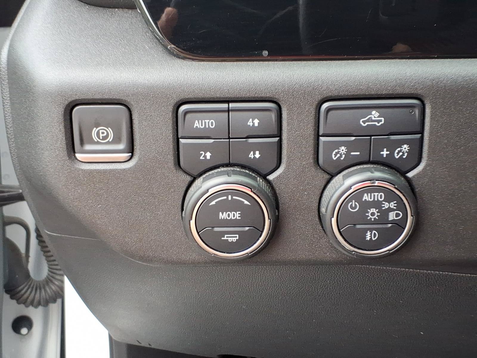 Used 2022 Chevrolet Silverado 1500 LT Trail Boss AWD/4WD image 21