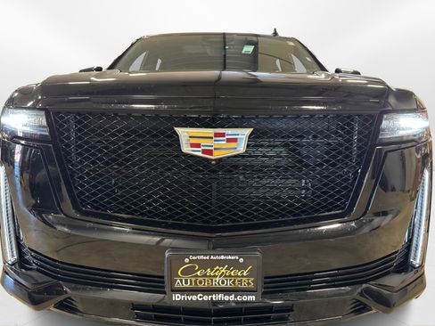 Used 2024 Cadillac Escalade Sport image 11