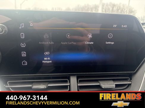 Used 2025 Chevrolet Trax ACTIV w/ Sunroof Package image 17