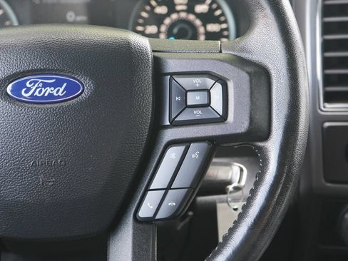 Used 2018 Ford F150 XLT w/ Equipment Group 302A Luxury AWD/4WD image 16