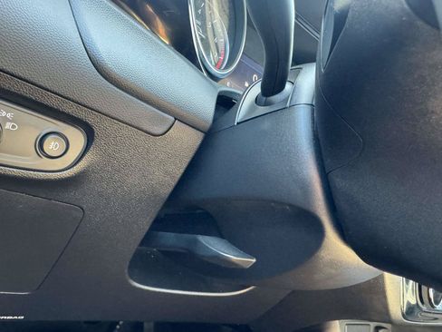 Used 2023 Buick Encore GX Preferred w/ Cold Weather Comfort Package AWD/4WD image 35