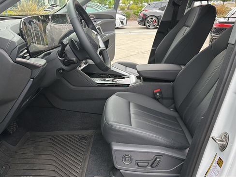 Used 2025 Audi Q5 Premium w/ Premium Plus AWD/4WD image 11