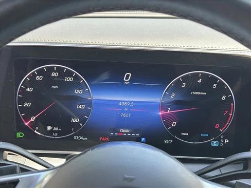 Used 2023 Mercedes-Benz GLC 300 4MATIC image 12