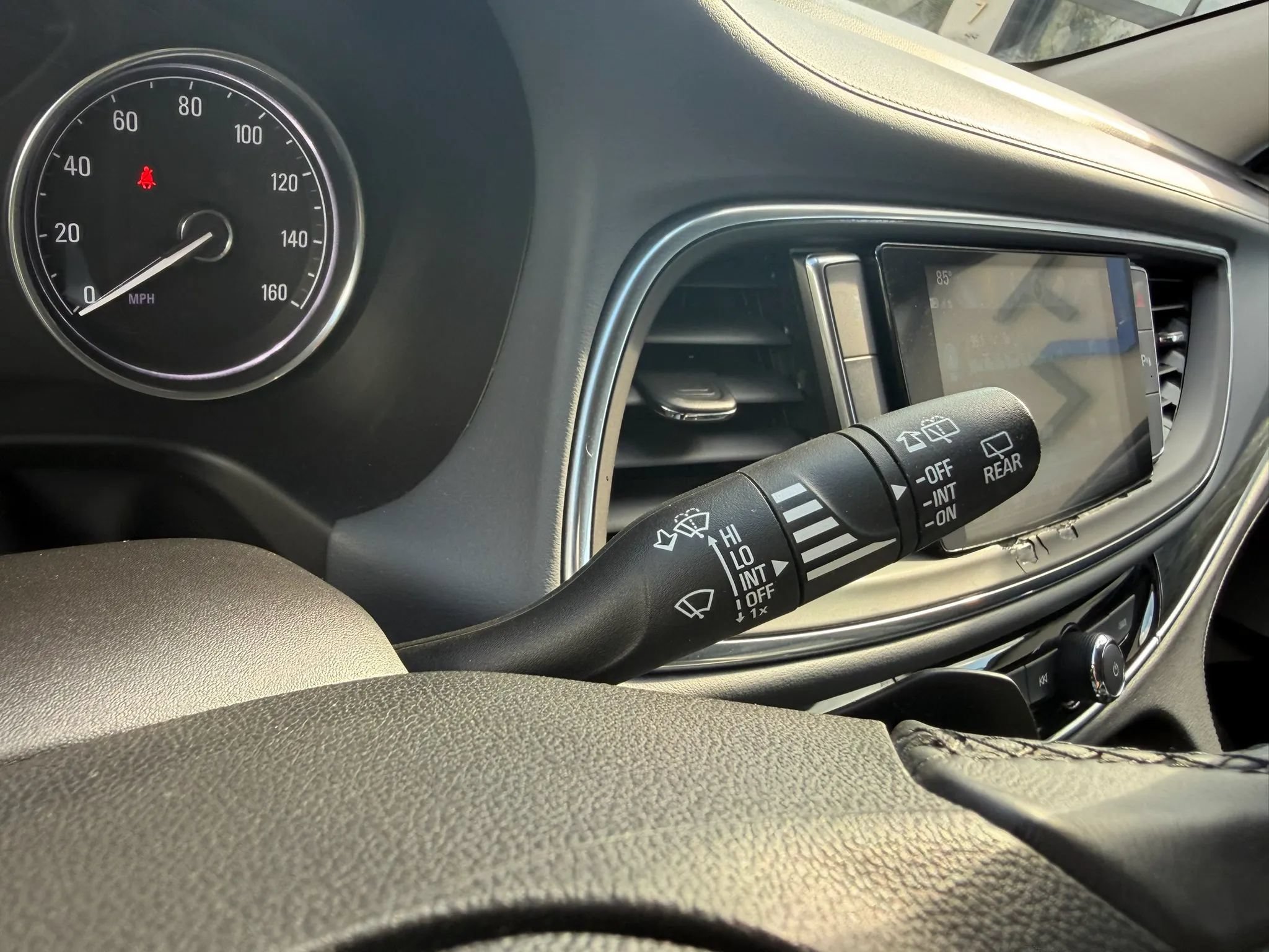 Used 2019 Buick Enclave Essence FWD image 23
