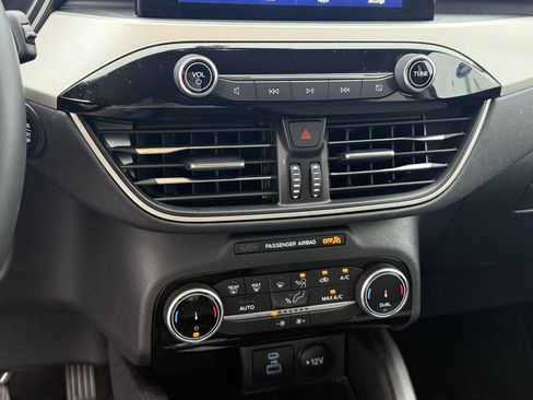 Used 2022 Ford Escape SE w/ Convenience Package image 25