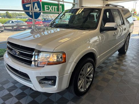 Used 2016 Ford Expedition EL Limited w/ Equipment Group 301A AWD/4WD image 3
