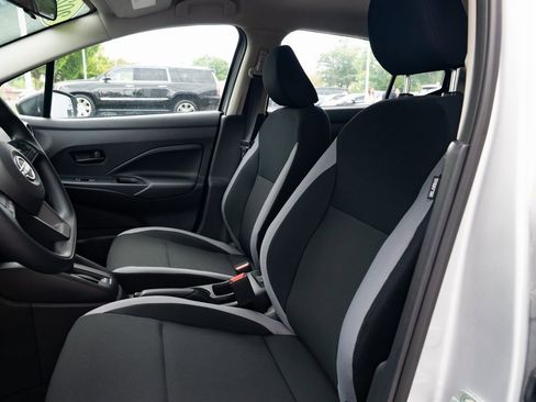 New 2025 Nissan Versa S image 18