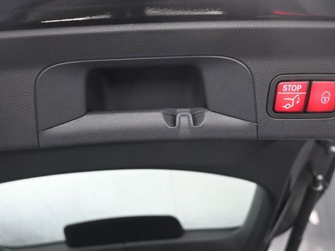 Used 2023 Mercedes-Benz GLC 300 GLC 300 Coupe image 24