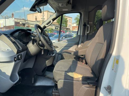 Used 2018 Ford Transit 350 XLT RWD image 10