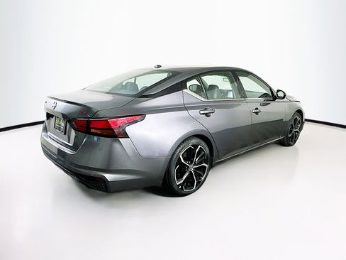 Used 2023 Nissan Altima 2.5 SR image 9