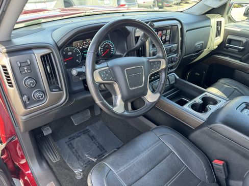 Used 2018 GMC Sierra 1500 Denali w/ Denali Ultimate Package image 10
