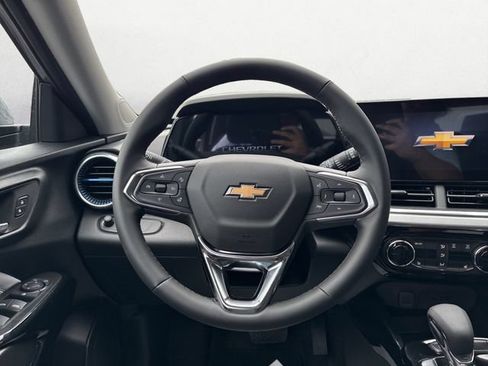 New 2026 Chevrolet Trax LT w/ Driver Confidence Package FWD image 12