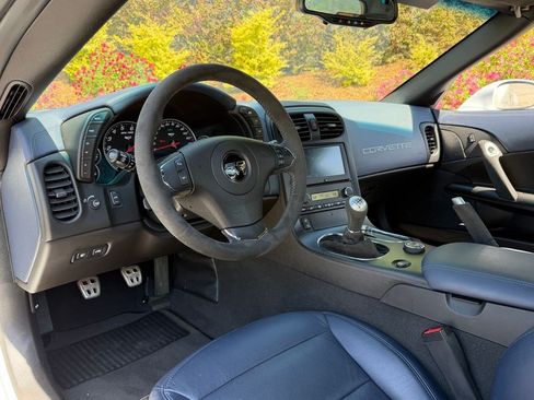 Used 2013 Chevrolet Corvette 427 w/ 1SC Preferred Equipment Group RWD image 17