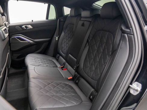 Used 2023 BMW X6 xDrive40i w/ M Sport Package image 20