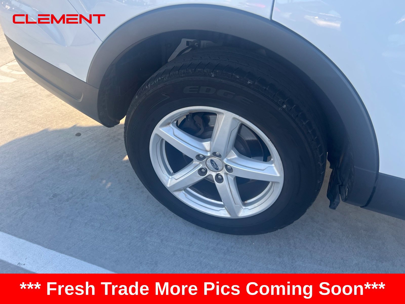 Used 2018 Ford Explorer XLT FWD image 6