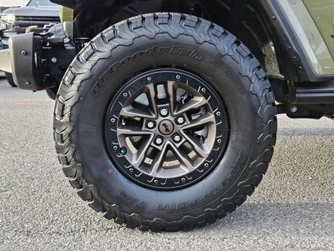 Used 2025 Jeep Wrangler Unlimited Rubicon 392 image 11