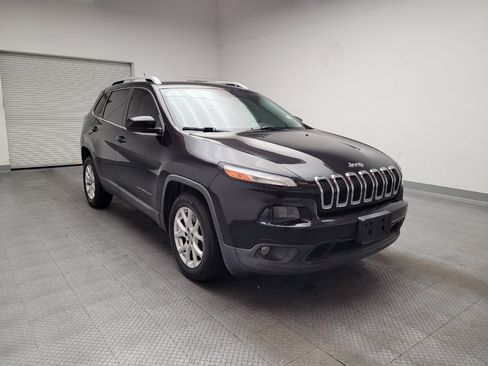Used 2014 Jeep Cherokee Latitude FWD image 13