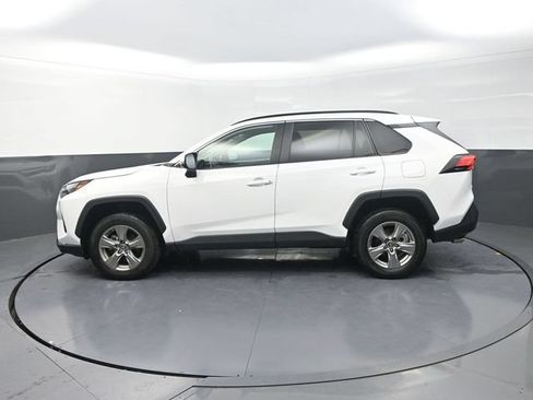 Used 2024 Toyota RAV4 XLE FWD image 4