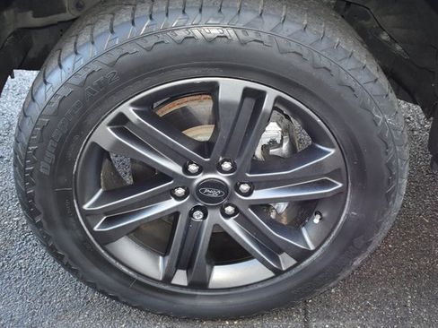 Used 2022 Ford F150 Lariat w/ Equipment Group 502A High image 59