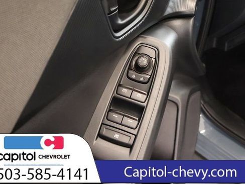 Used 2025 Subaru Crosstrek 2.0i Premium AWD/4WD image 11