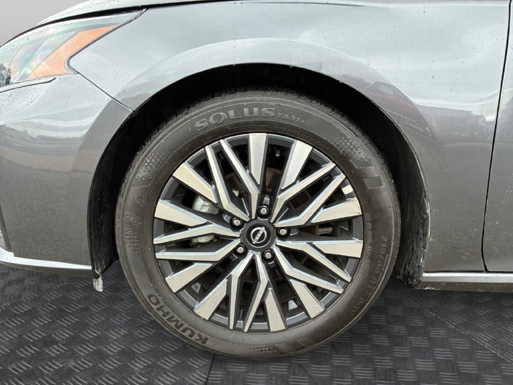 Used 2026 Nissan Altima 2.5 SV FWD image 22