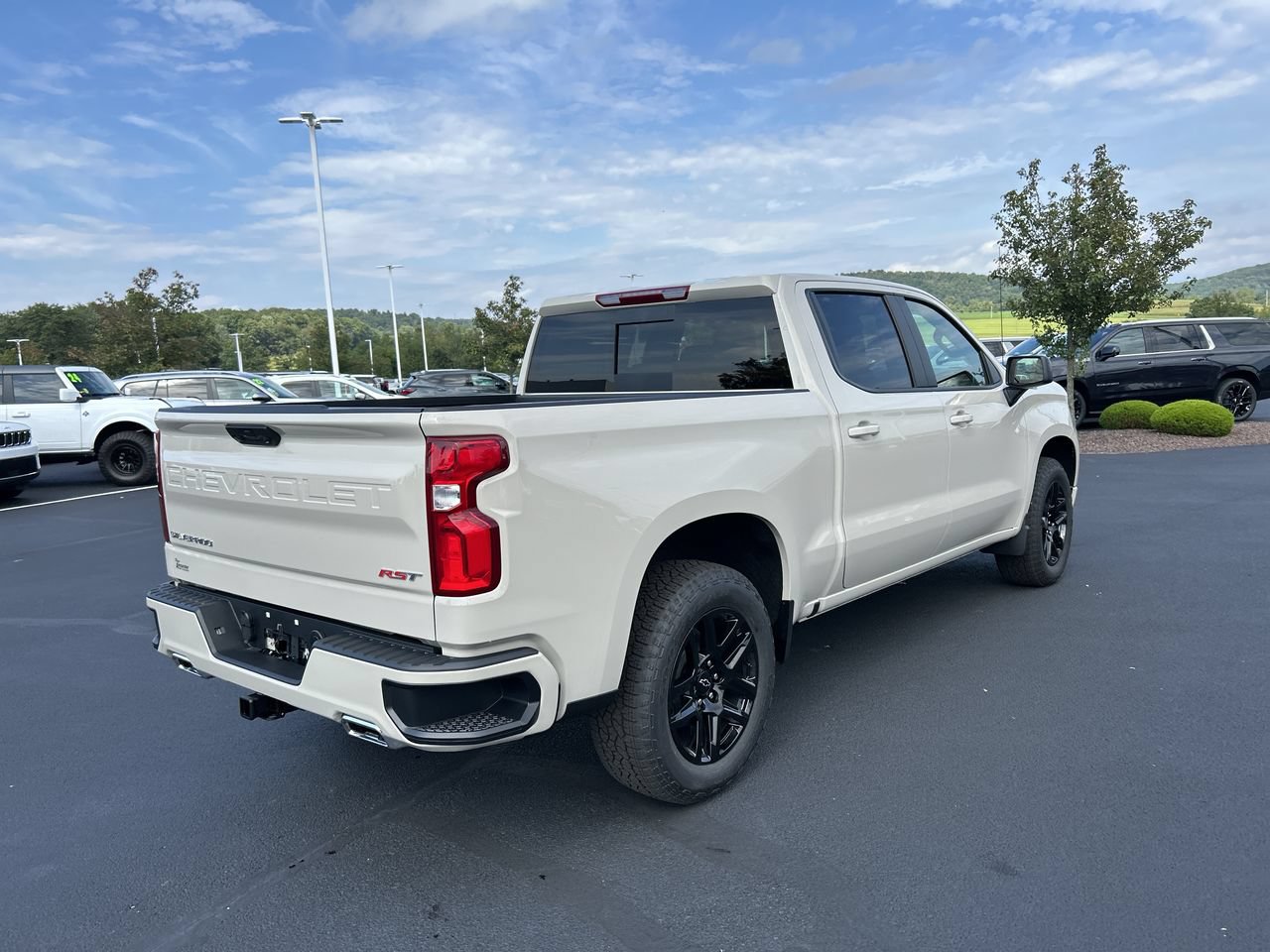 New 2026 Chevrolet Silverado 1500 RST AWD/4WD image 7