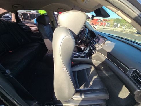 Used 2021 Honda Accord Sport Special Edition image 11