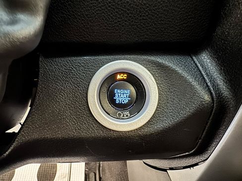 Used 2017 RAM 2500 Limited AWD/4WD image 15