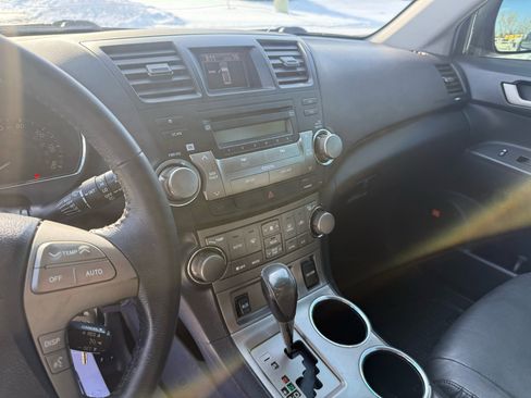 Used 2008 Toyota Highlander Sport image 16