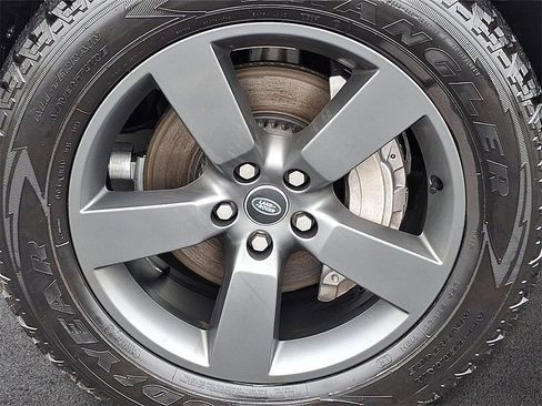 Certified 2025 Land Rover Defender 110 S image 7