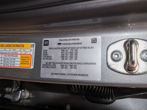 New 2026 GMC Yukon XL Denali w/ Sun & Power Step Package AWD/4WD image 43