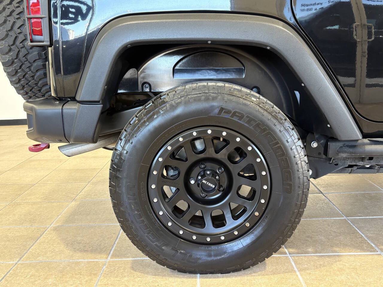Used 2017 Jeep Wrangler Unlimited Rubicon AWD/4WD image 10