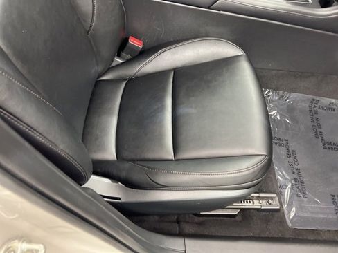 Used 2023 MAZDA MAZDA3 s image 23