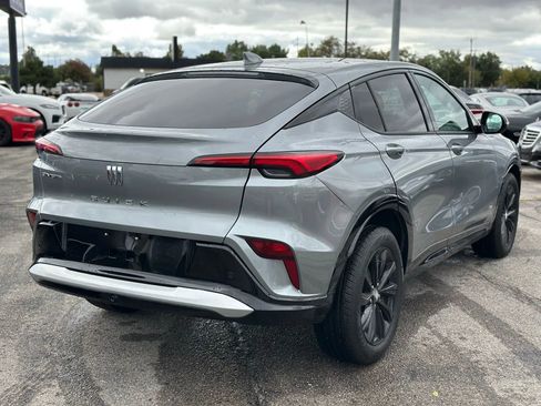 Used 2025 Buick Envista Sport Touring image 6