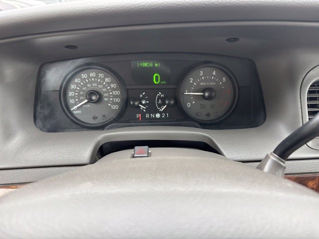 Used 2010 Mercury Grand Marquis LS RWD image 11