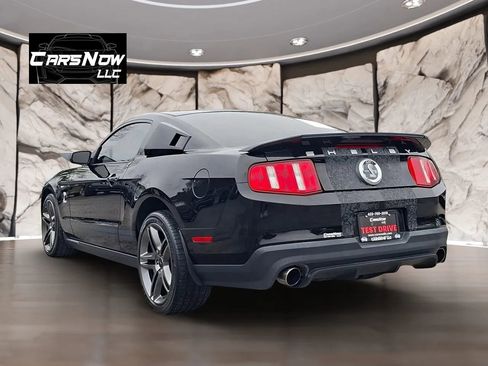 Used 2010 Ford Mustang Shelby GT500 image 4