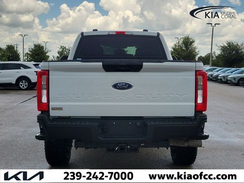 Used 2025 Ford F250 XL AWD/4WD image 5